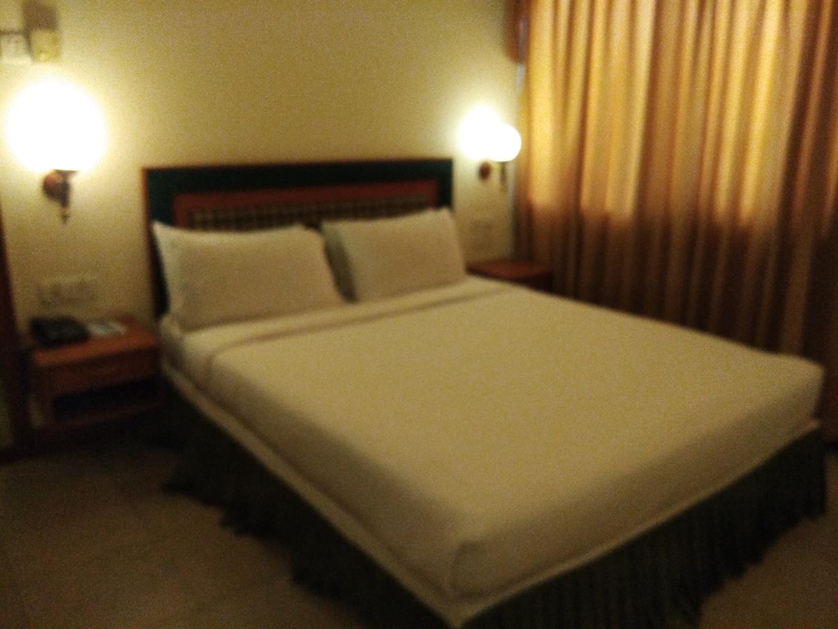 Hotel Pankaj Тривандрум Экстерьер фото